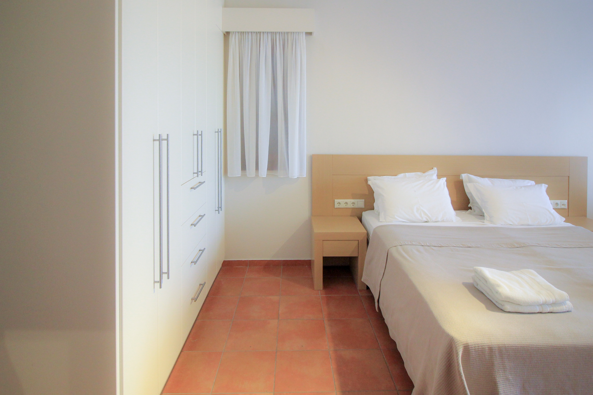Selina Kaminos Evia 8/23