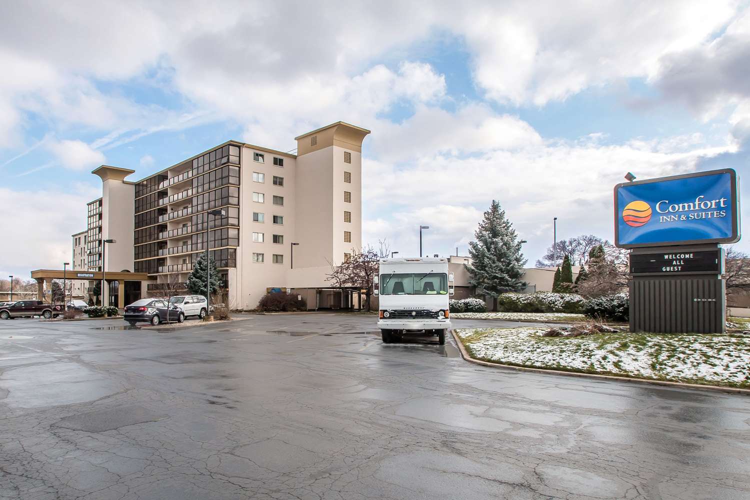 Best Western Rochelle Inn & Suites near DeKalb 28/33