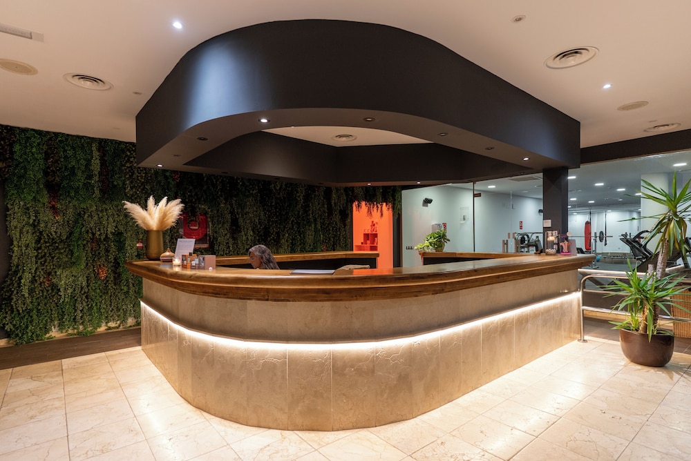 Hotel Oh Nice Caledonia 7/45