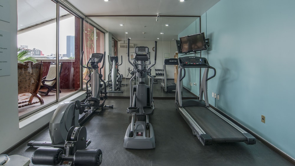 Holiday Inn Suites Mexico Zona Reforma An Ihg Hotel 25/50