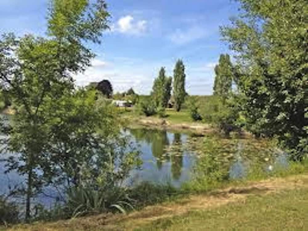 L'Hotel Le Marais Romilly Sur Seine Centre 41/44