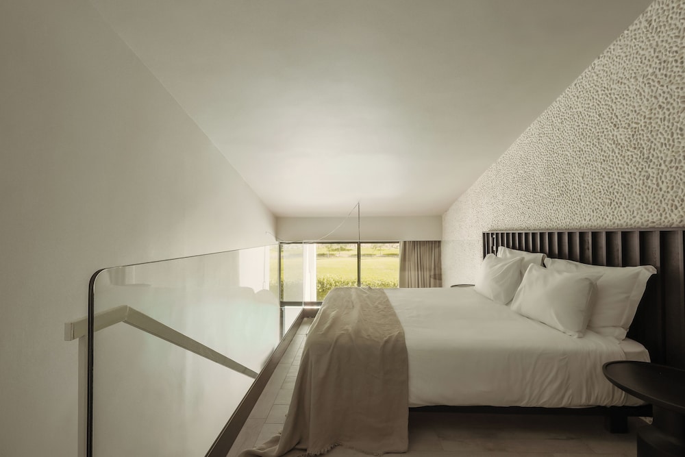 Loft, Double Bed, Pool Access