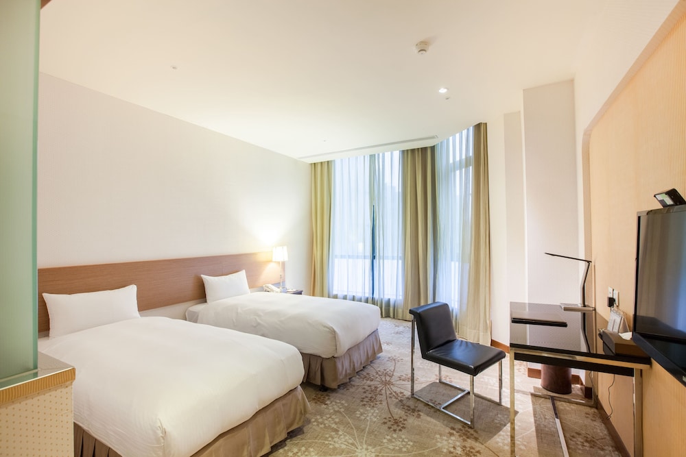 DELUXE, TWIN BEDS