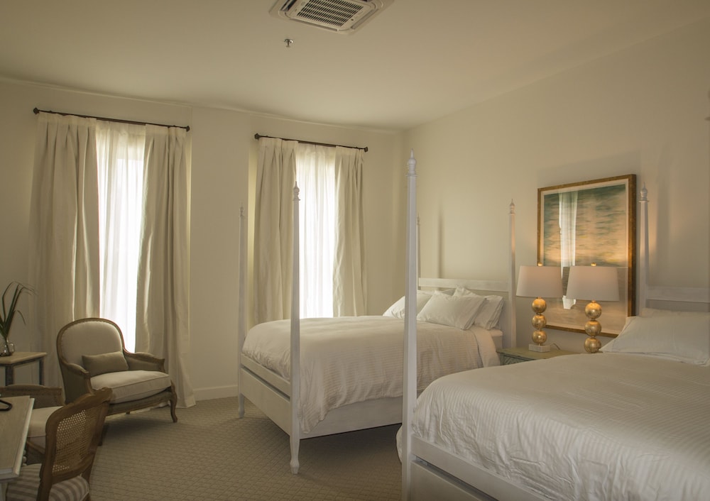 The Meadows Hotel 9/42