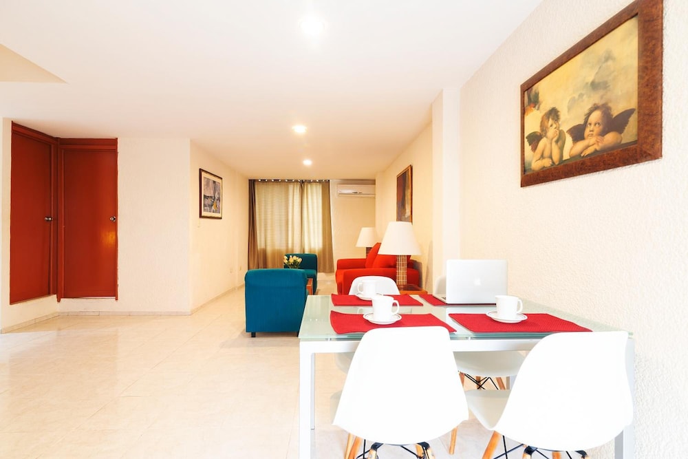 Hotel Suites Nader 27/33