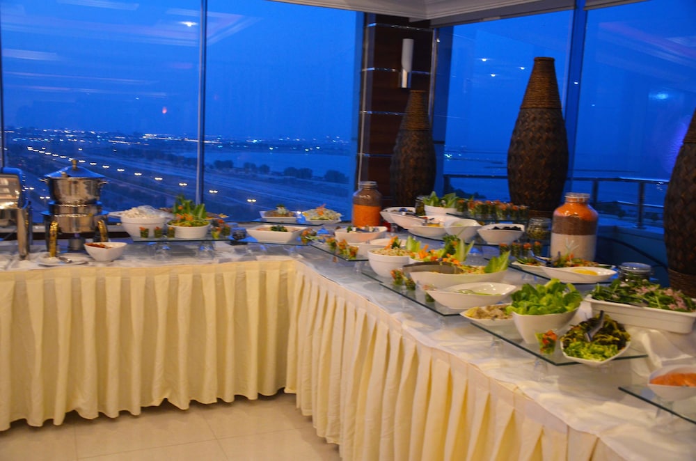 فندق كراون تاور(Crown Tower Hotel) 18/47