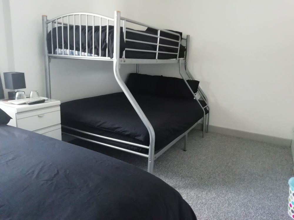 Trianon Guest House 15/30