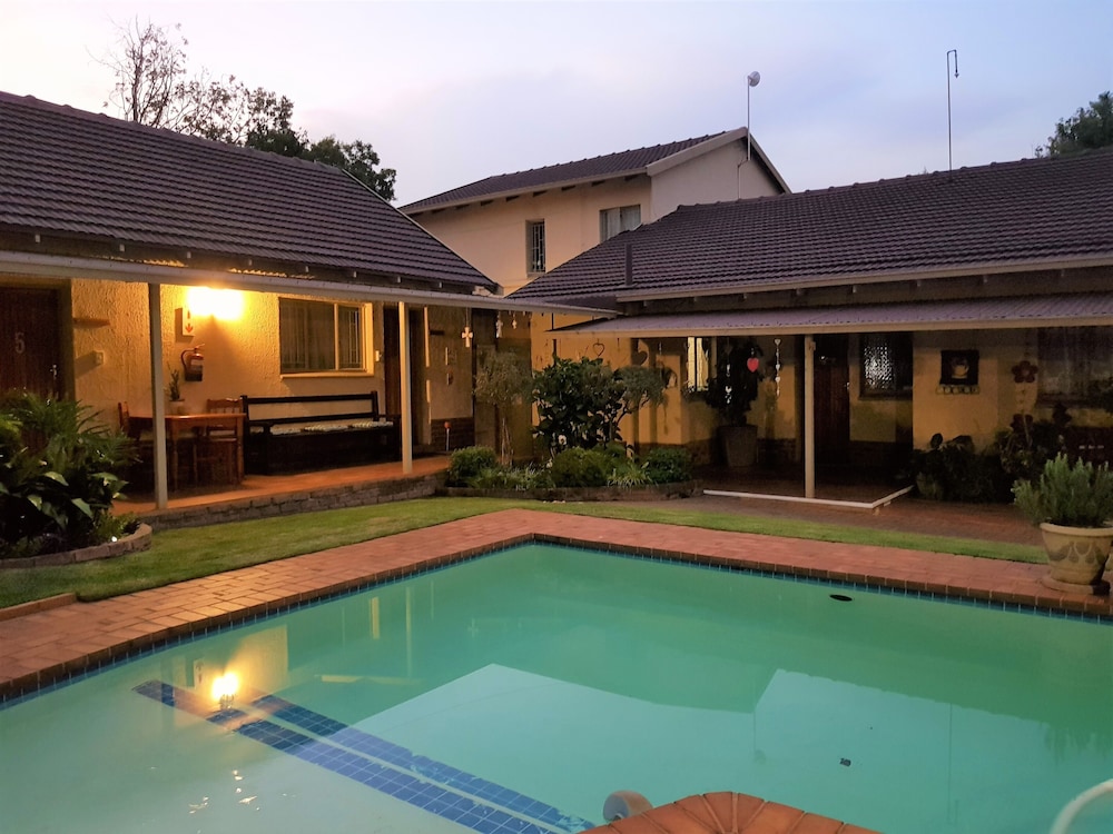 Aandbloem Guest House 21/35