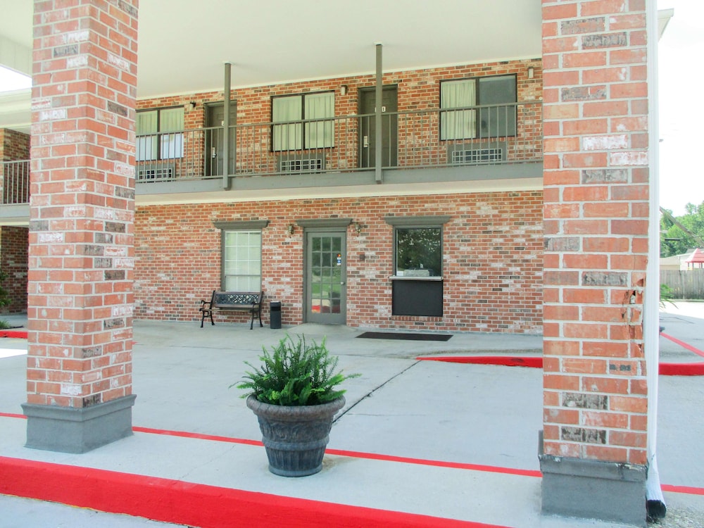 Studio6 Luling, LA 6/39