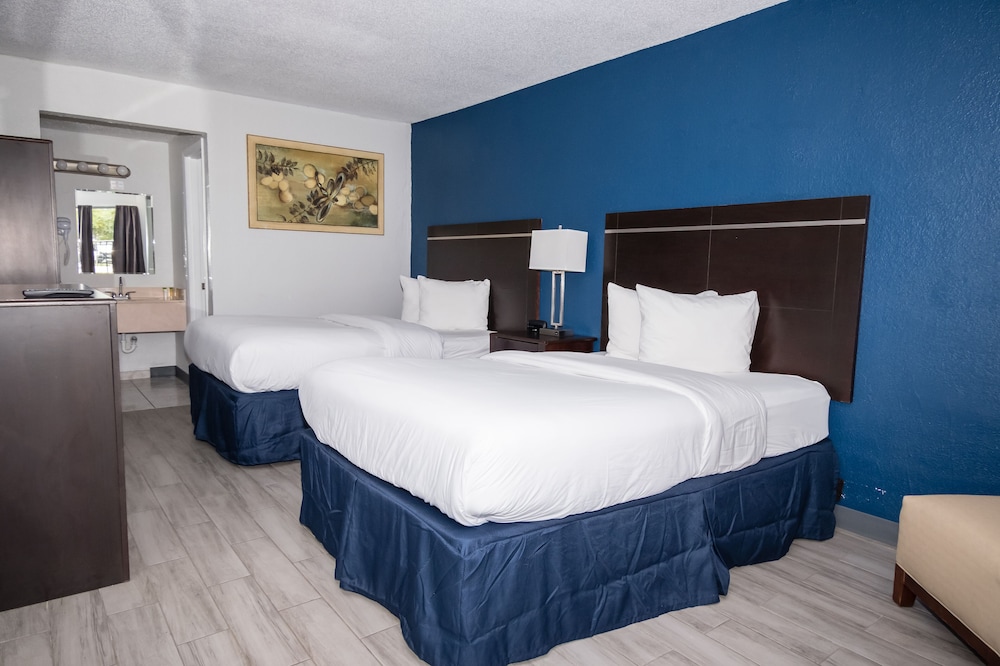 غرفة ديلوكس بسريرين كوين، Motel6 Altamonte Springs, FL 6/10