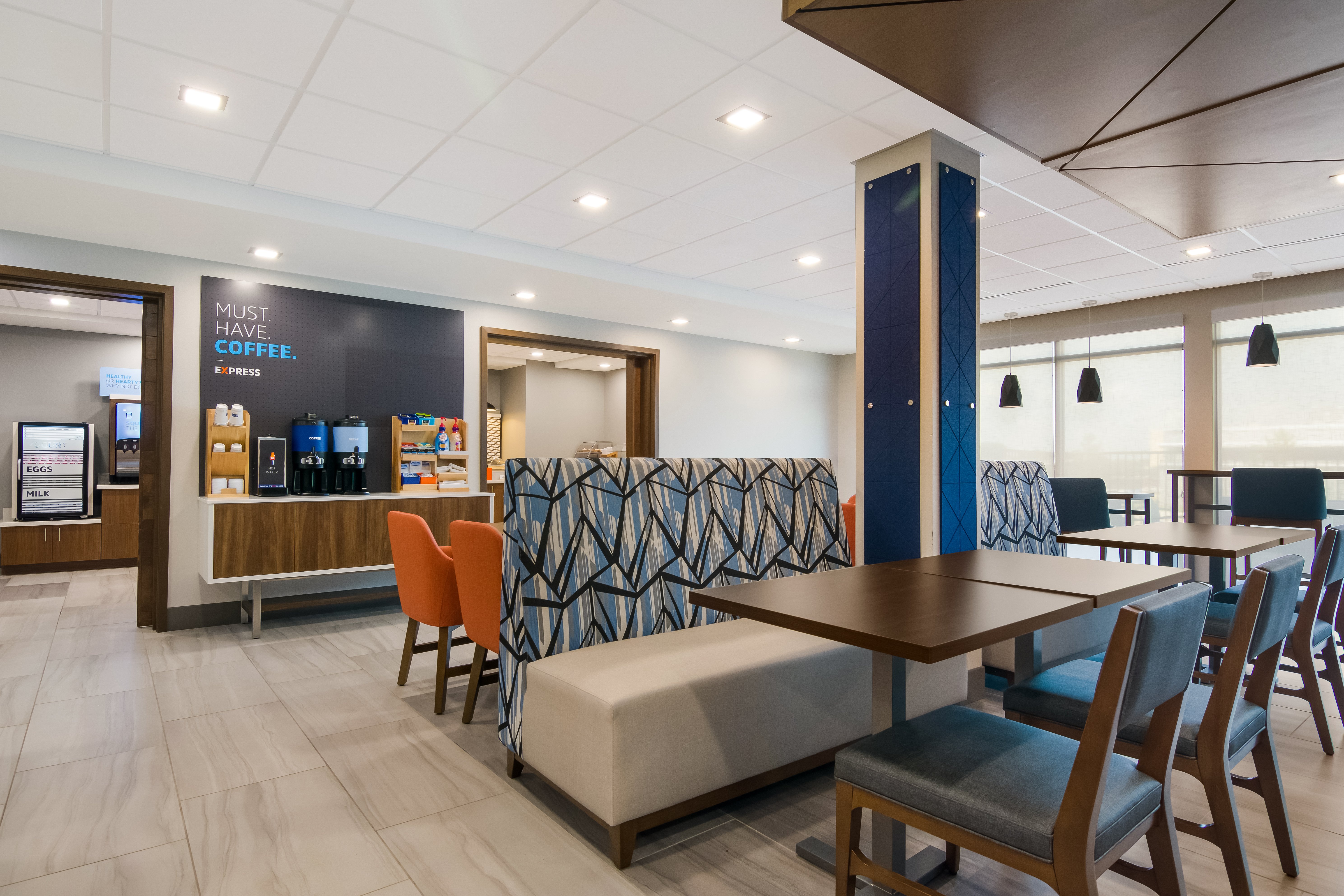 Holiday Inn Express & Suites Springdale - Fayetteville Area 40/58