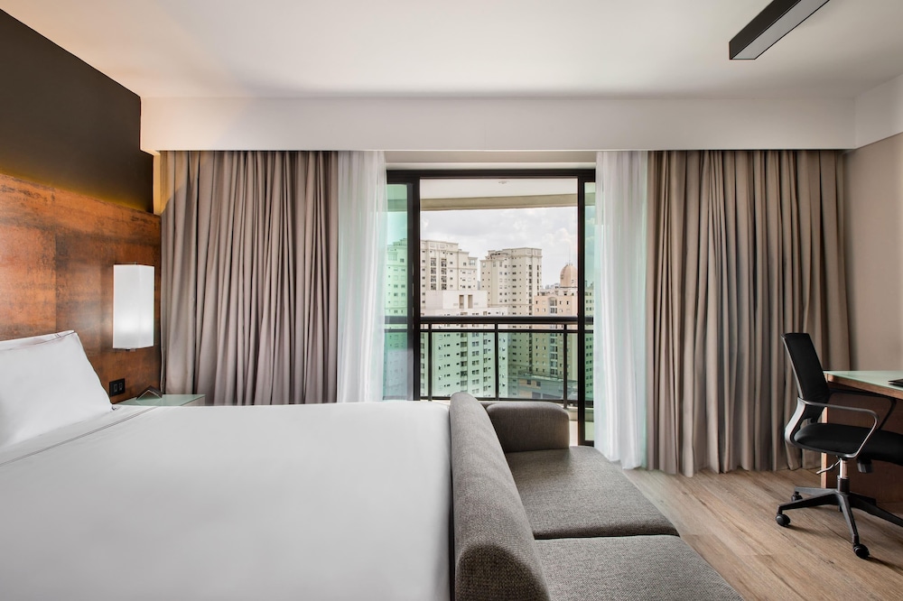 Melia Ibirapuera 26/77