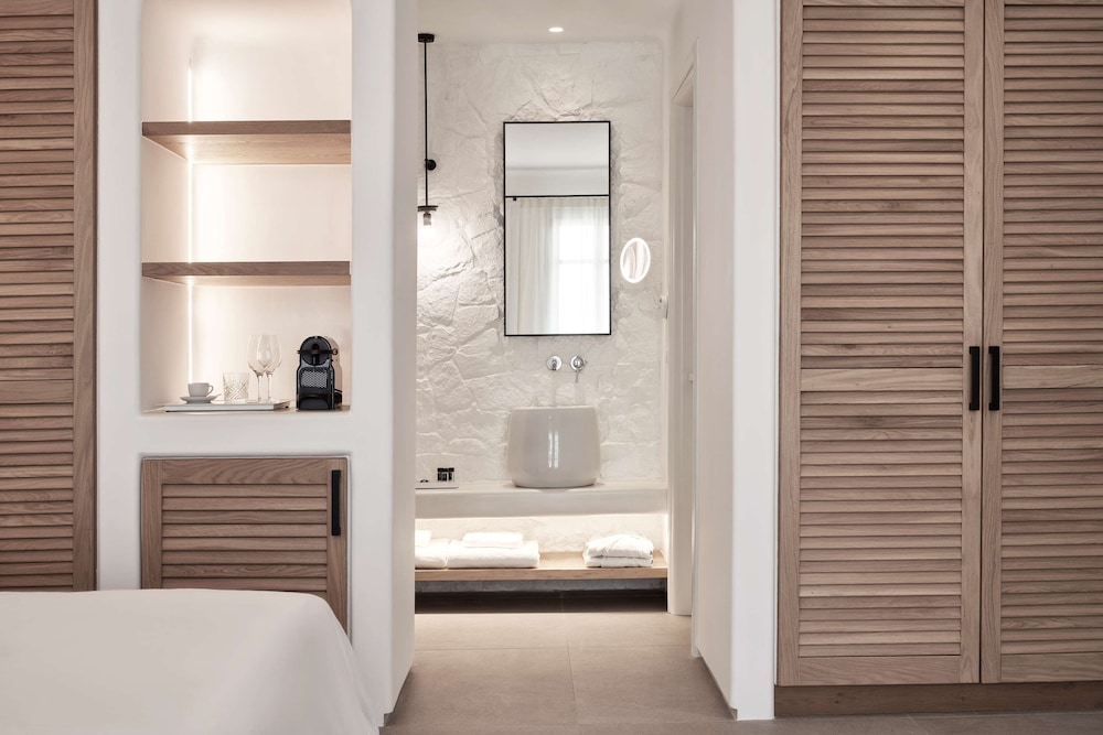 Radisson Blu Euphoria Resort 12/75