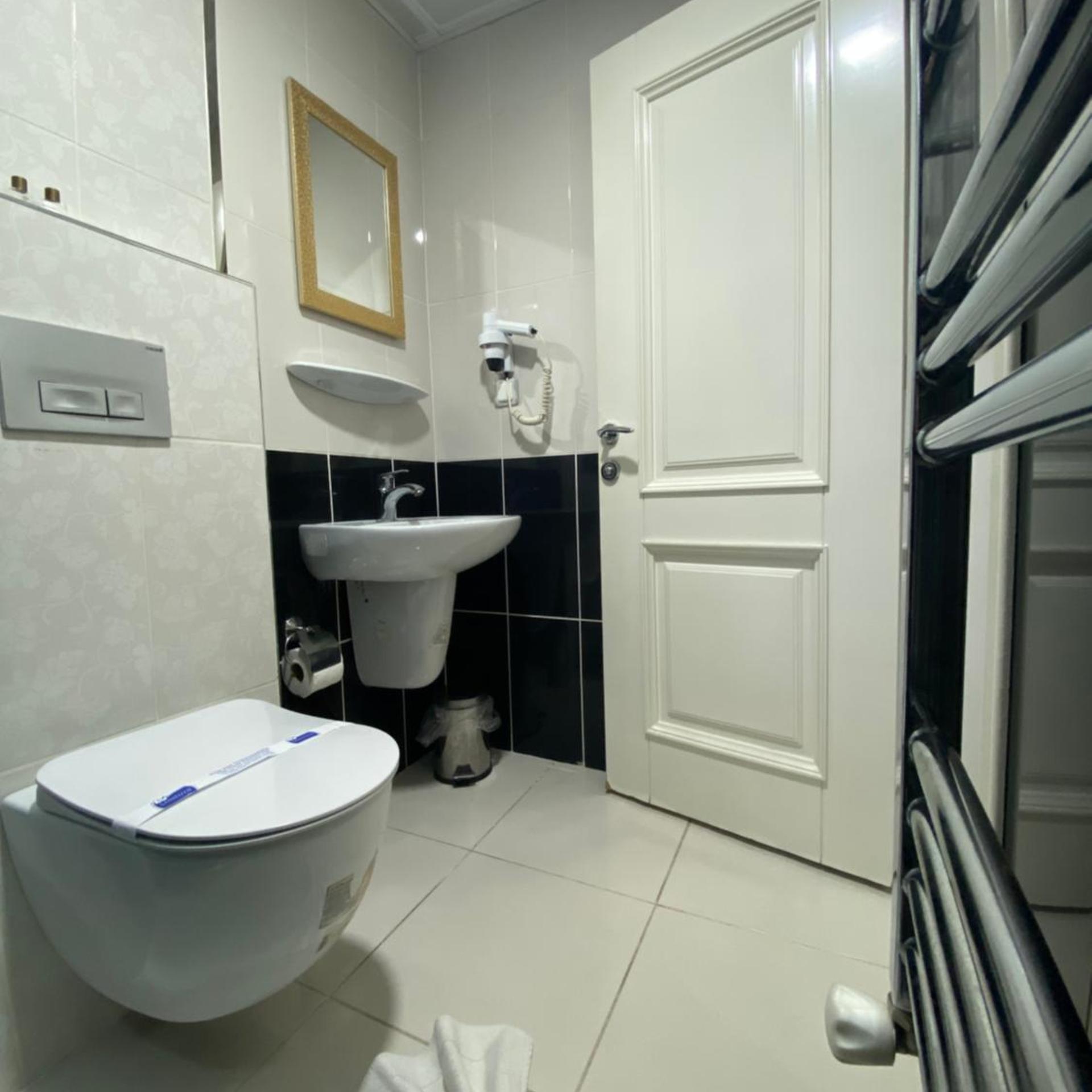 Standard, Single, Kent Ani Hotel 5/6