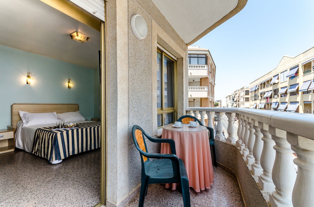 HOTEL MEDITERRANEO 41/52