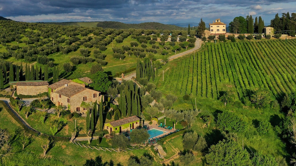 Relais Villa Monte Solare 44/50