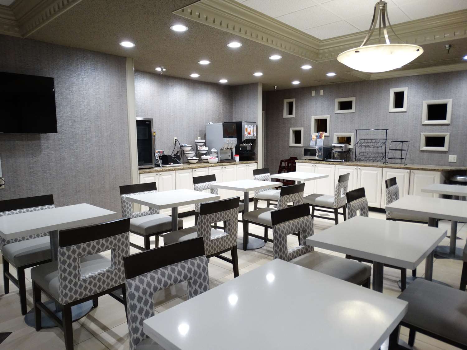 Sonesta Essential Hotels Overland Park 18/18