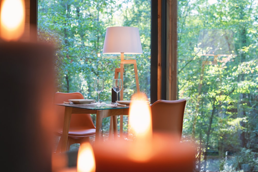 LOIRE VALLEY LODGES - HOTEL 18/50