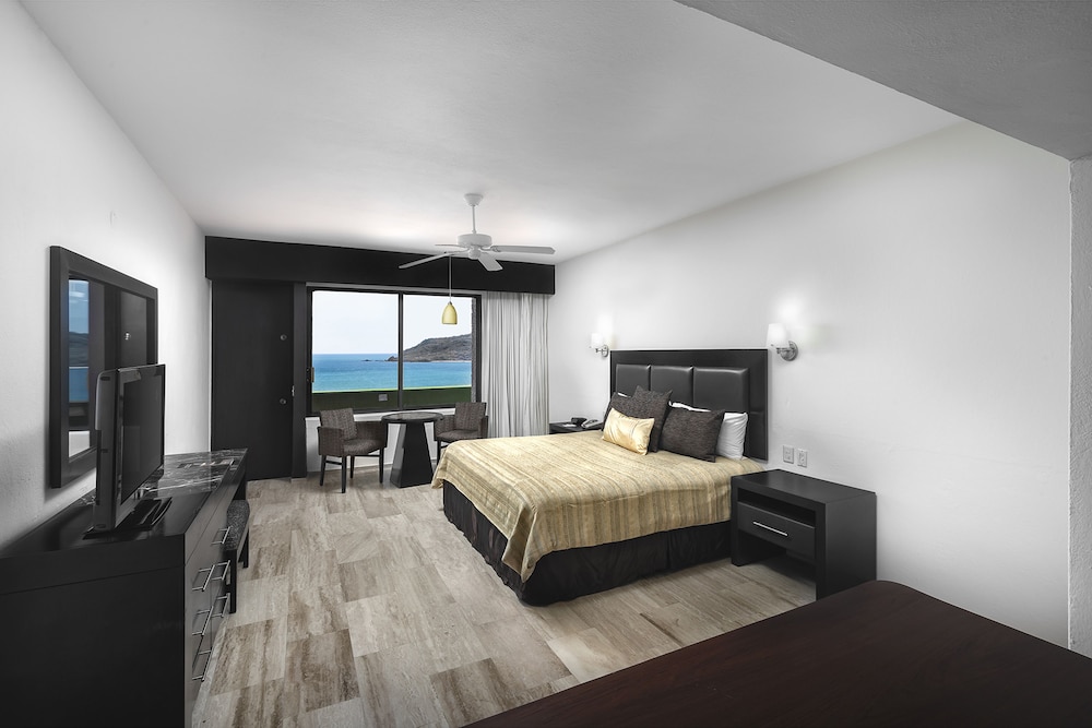 Elite, Standard, 2 Double Beds, Ocean View
