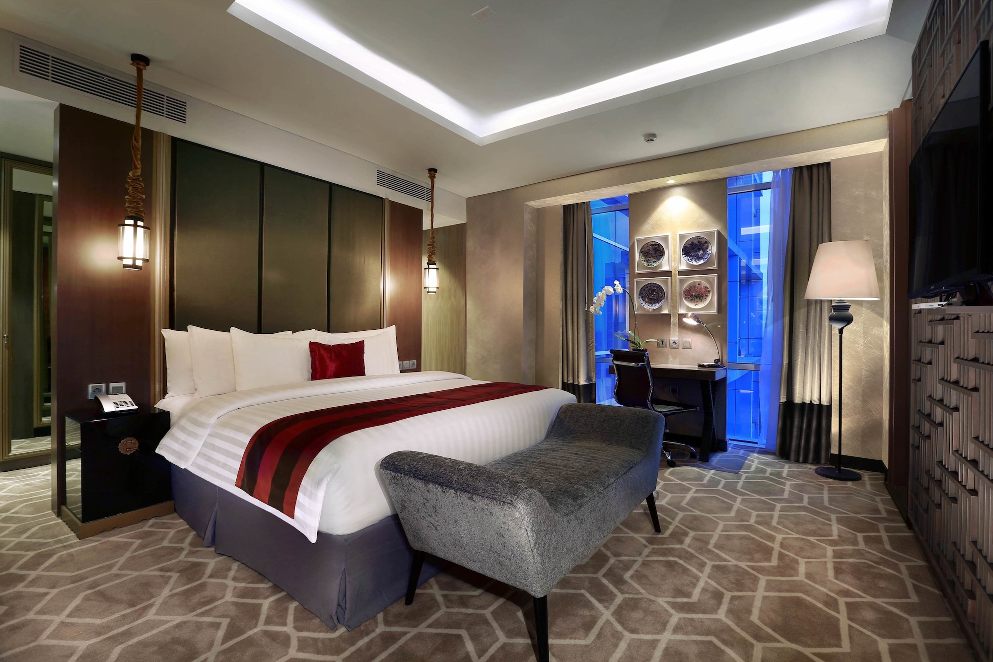Governor Suite، Aston Priority Simatupang Hotel and Conference Center 3/10