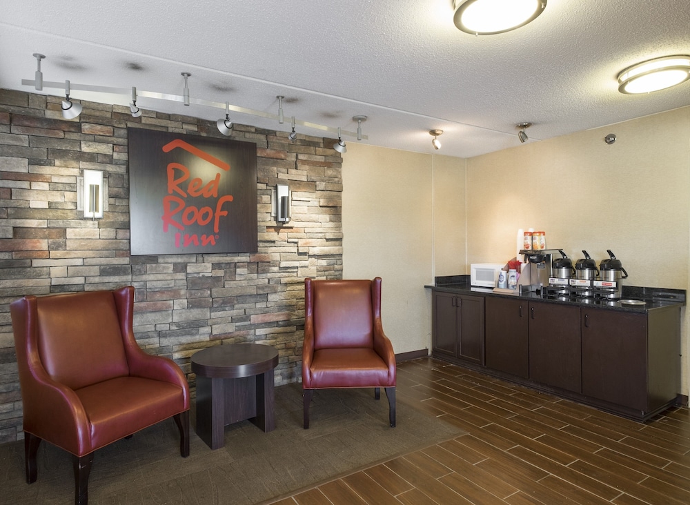 Red Roof Inn Cincinnati - Sharonville 25/28