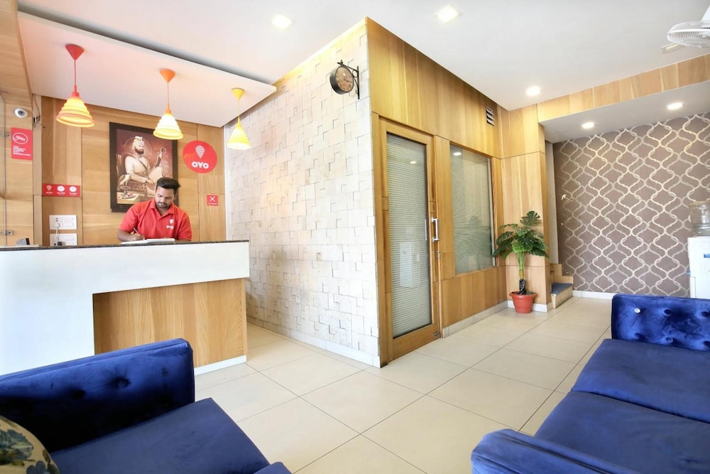 Oyo Rooms Ludhiana Railway Station Clock Tower 9/50