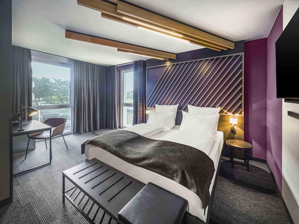Premium, King Bed