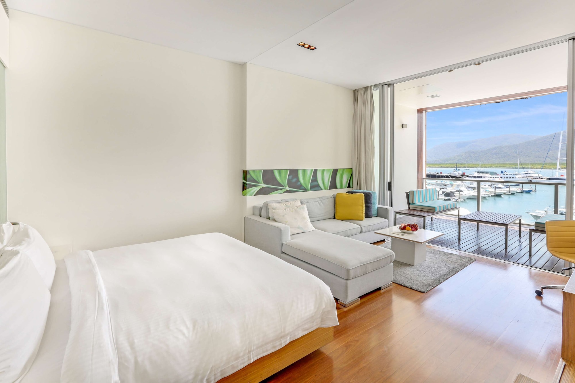 HORIZON, CLUB, KING BED, MARINA VIEW