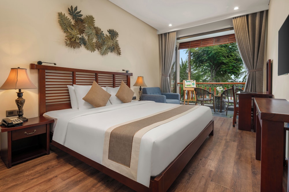 SUITE, TWIN BEDS