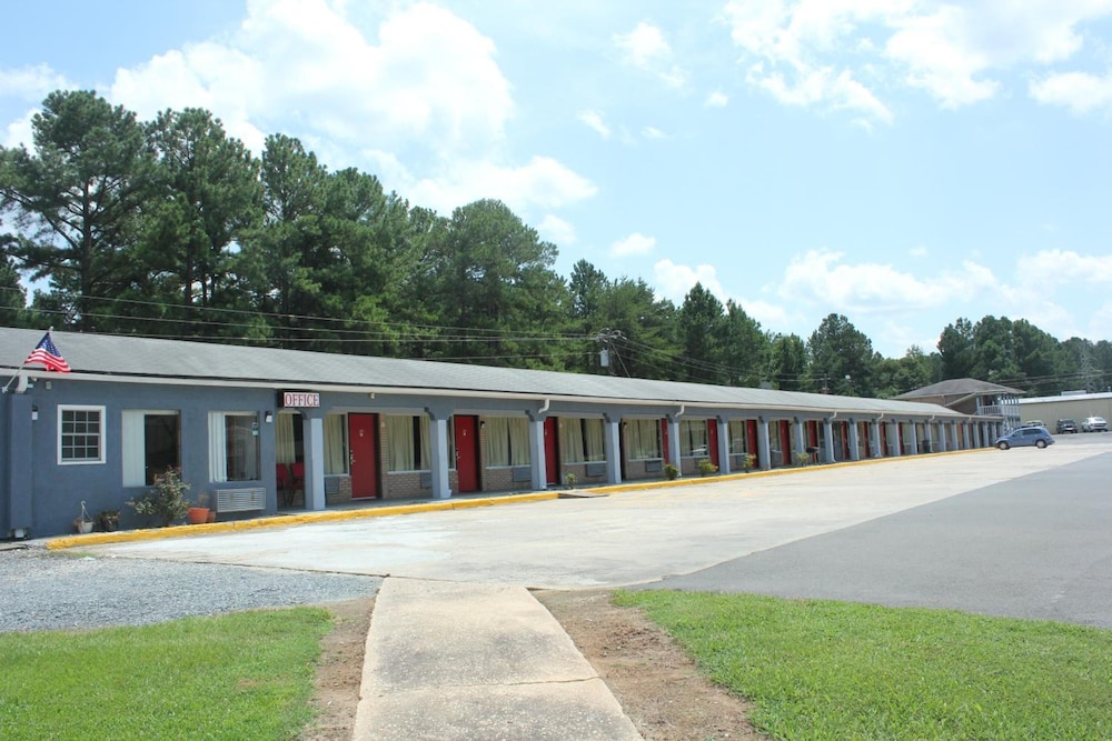 Roadway Inn Troy 14/20