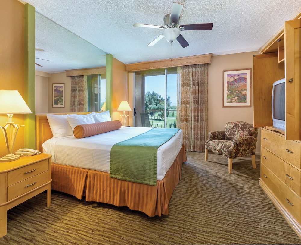 1 BEDROOM, CONDO, KITCHEN