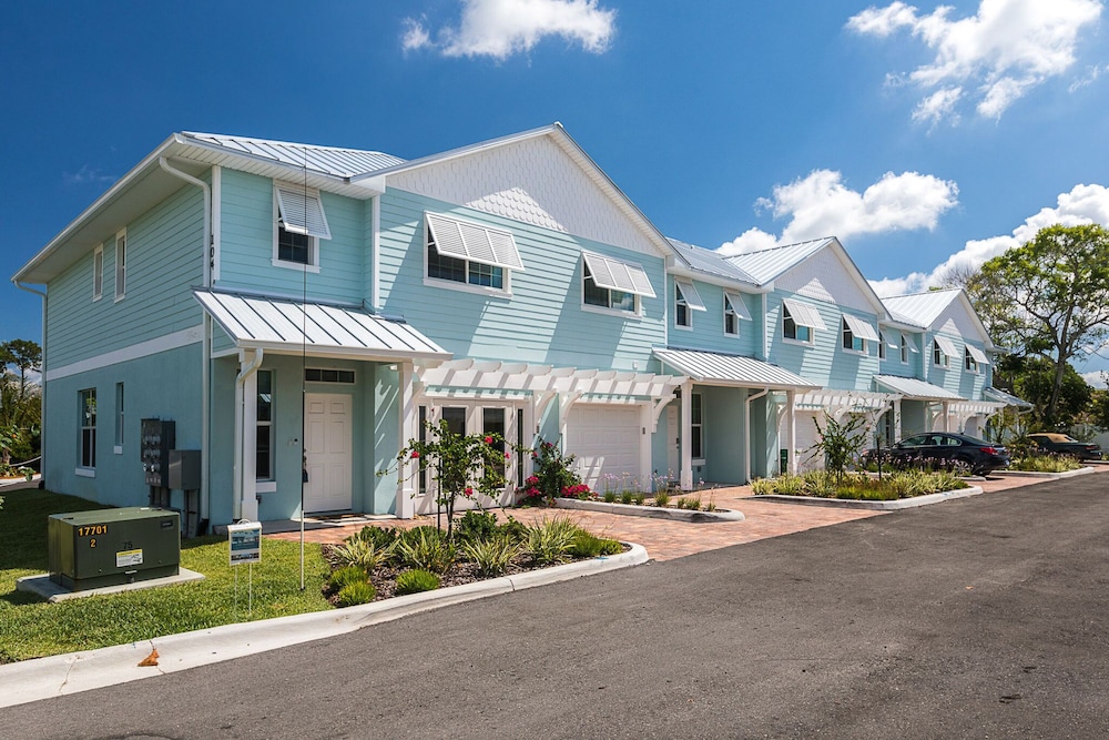Cape Crossing Resort & Marina 6/68