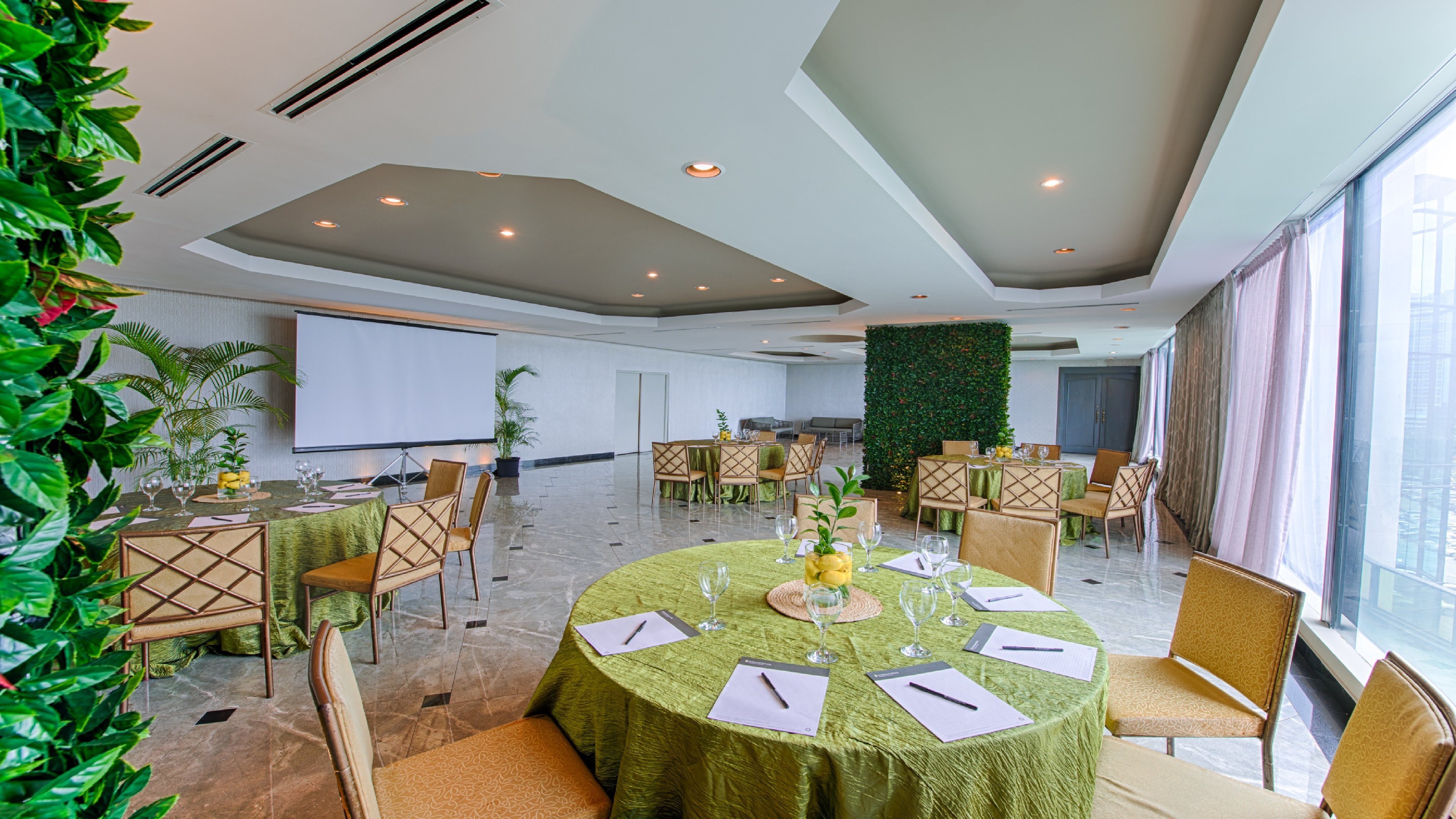 Intercontinental Miramar Panama 37/50