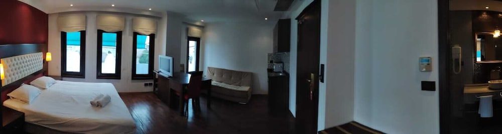 MANGANA KONAK HOTEL 31/64