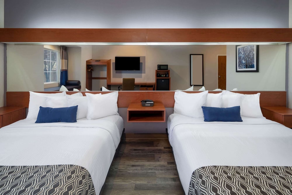 Microtel Inn Suites By Wyndham Tracy 20/67