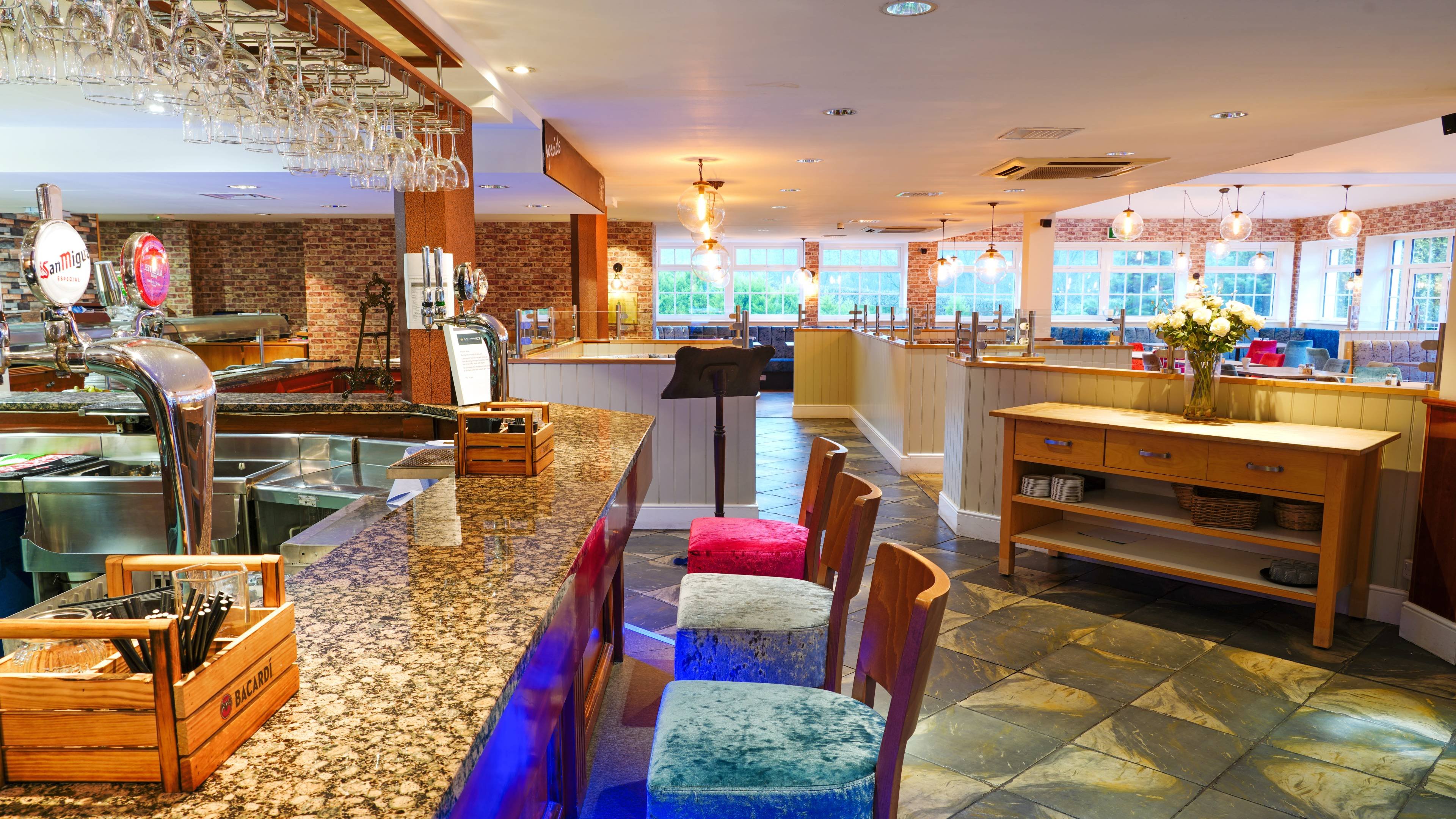 Gomersal Park Hotel 27/49