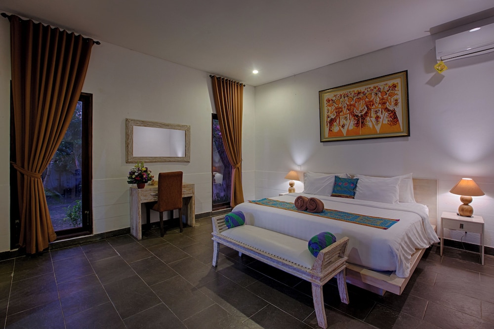 1 Bedroom, Mixed Dorm, Villa, King Bed