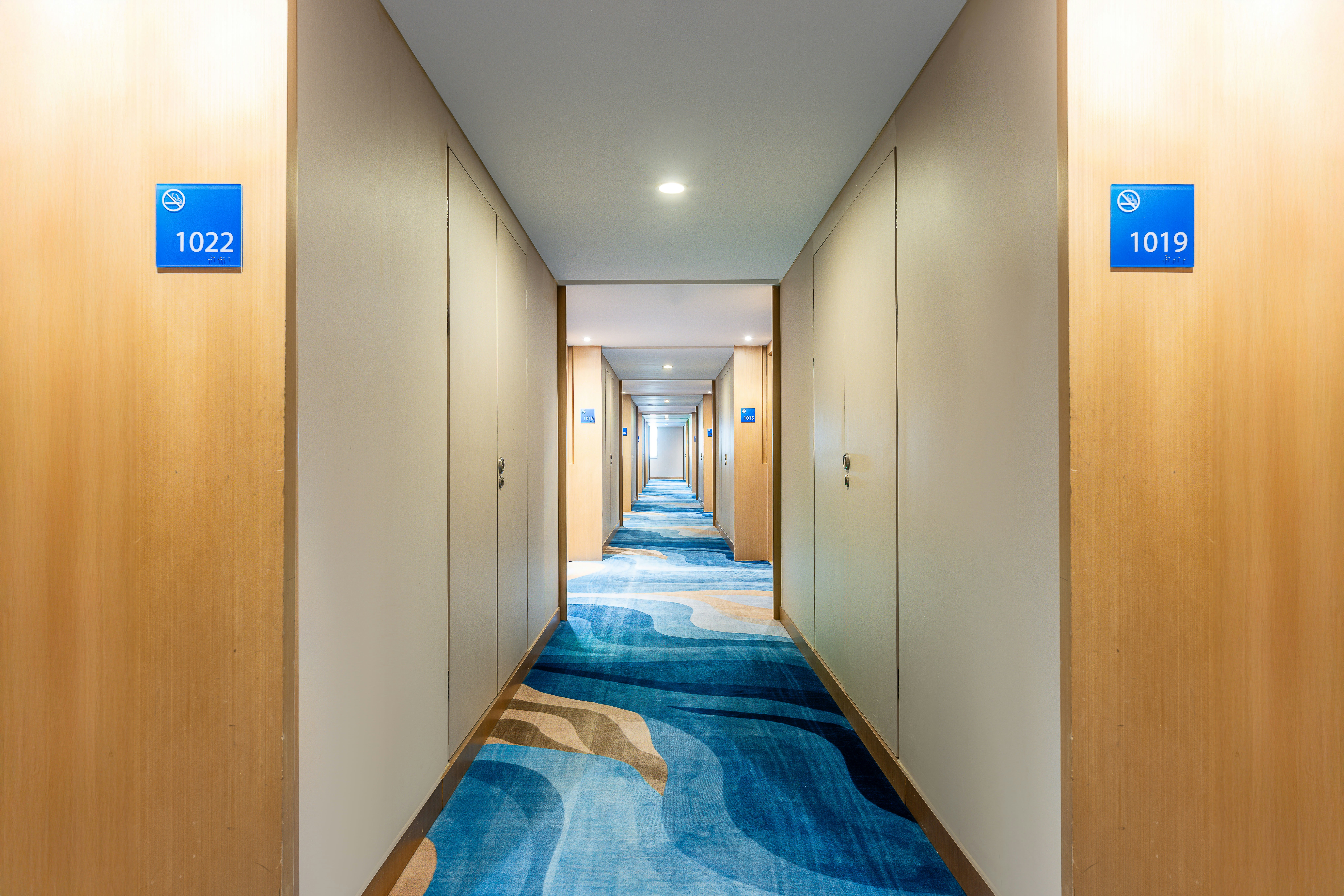 HOLIDAY INN EXPRESS SHANGHAI JINSHA 3/50
