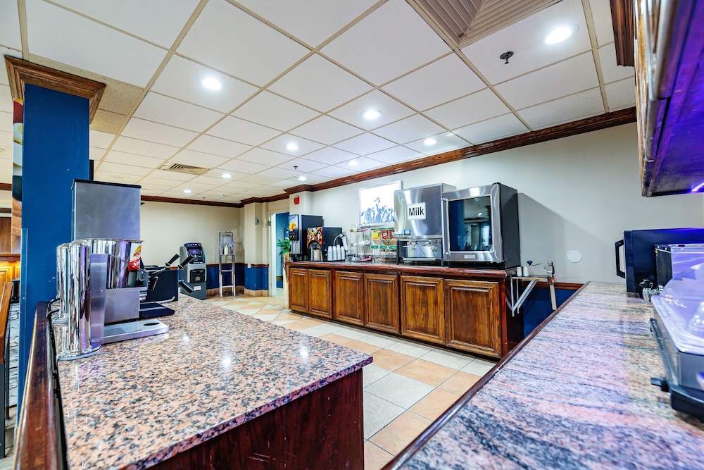 restaurant cafeteria