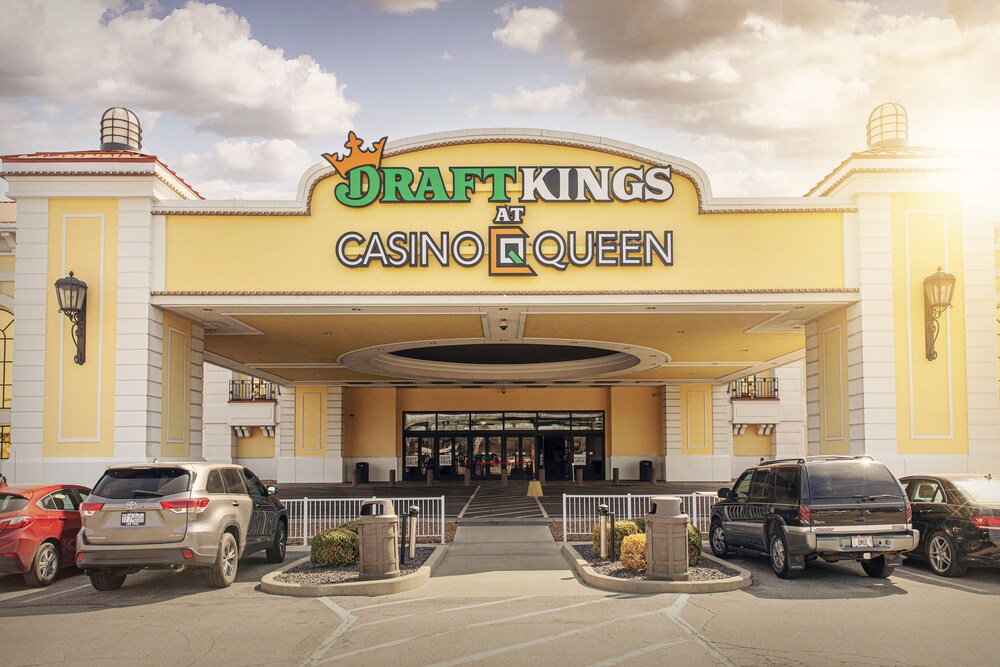 Casino Queen Hotel 3/50