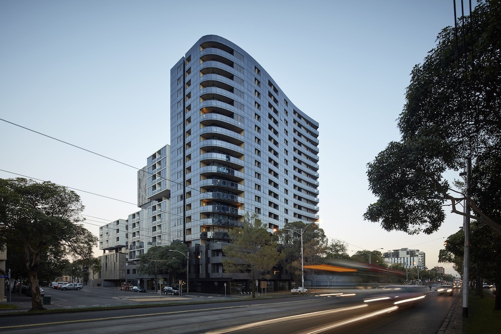 Turnkey Accommodation - North Melbourne 19/27