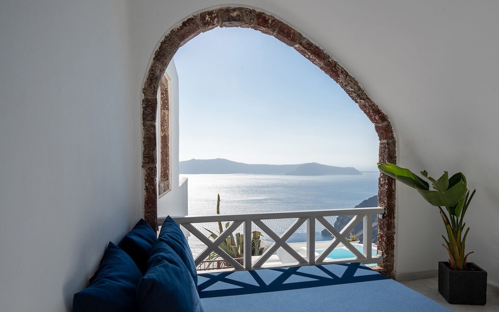 Mirabo Luxury Villas Adults Only 8/40