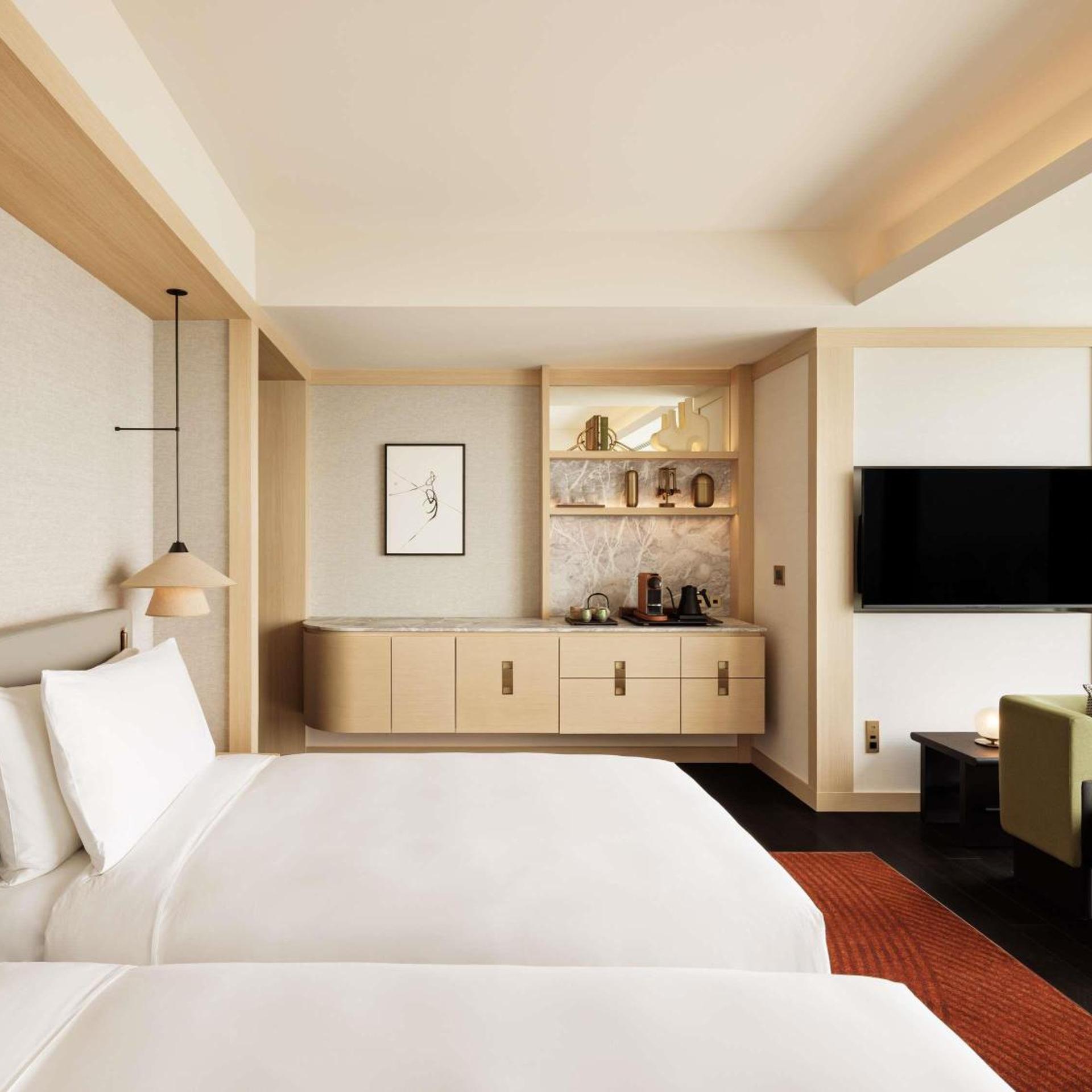 Fairmont Gold, Twin Beds, Skyline View