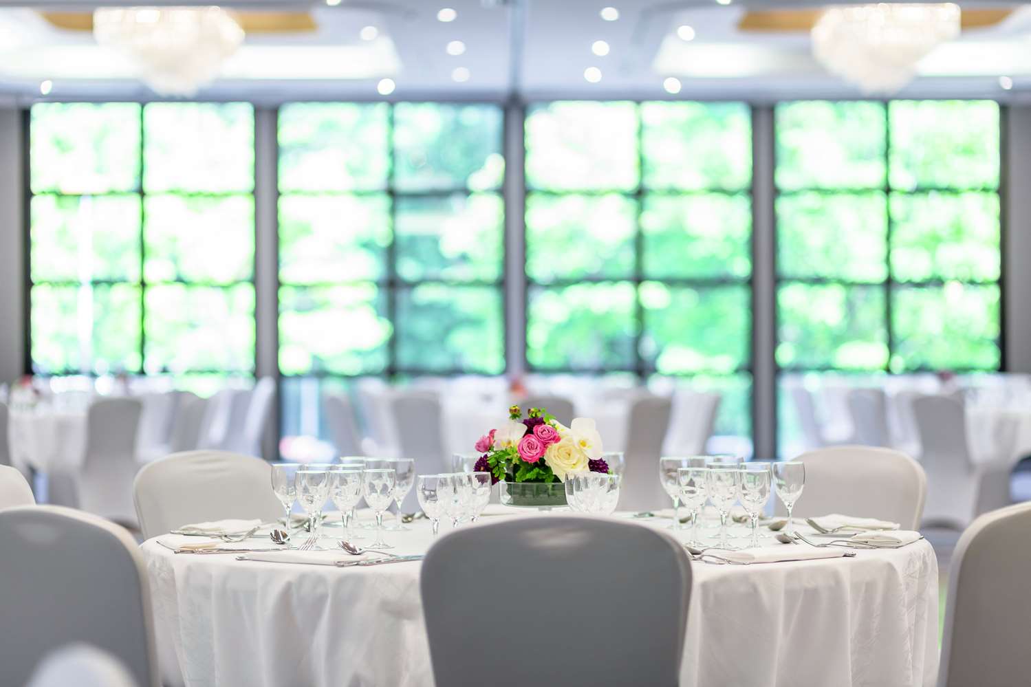 restaurant cafeteria