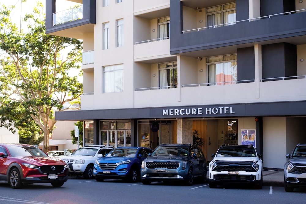 Mercure Centro Port Macquarie 60/68
