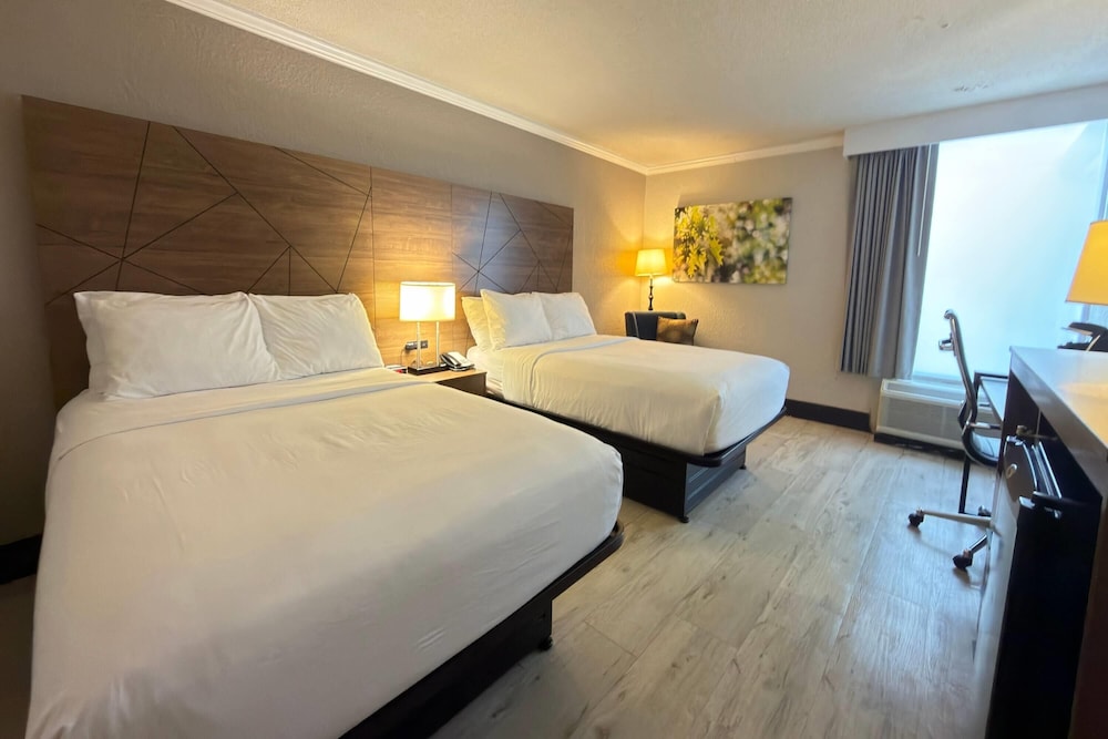 غرفة كلاسيكية بسريرين مزدوجين، Wyndham Garden Summerville 2/10