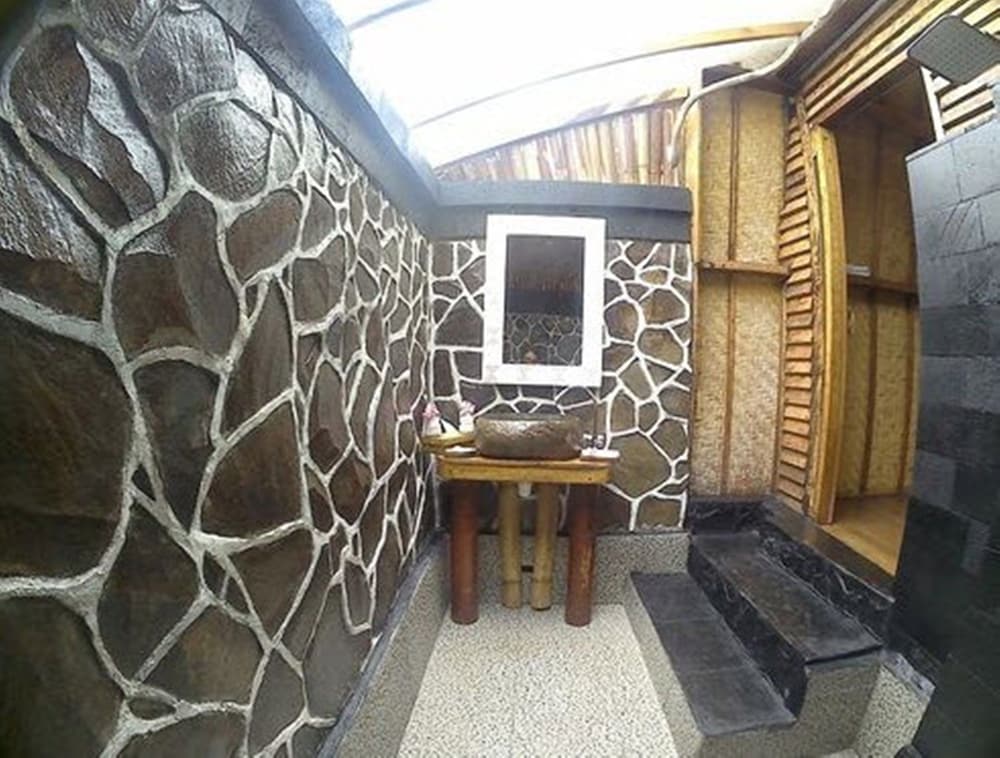 Laguna Gili Beach Resort 3/60