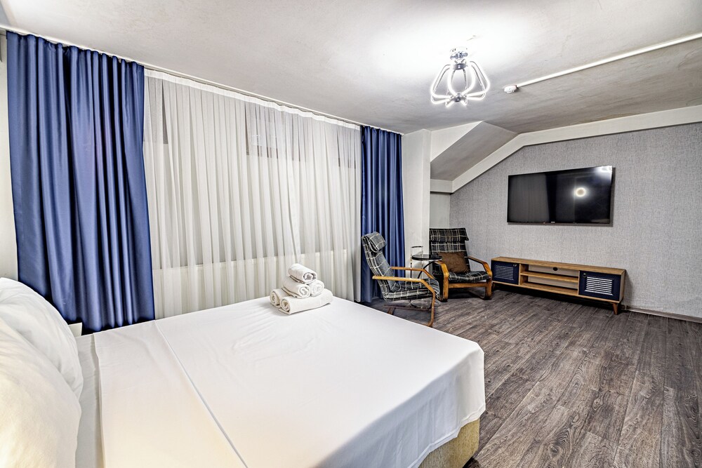 ECONOMY, DOUBLE BED
