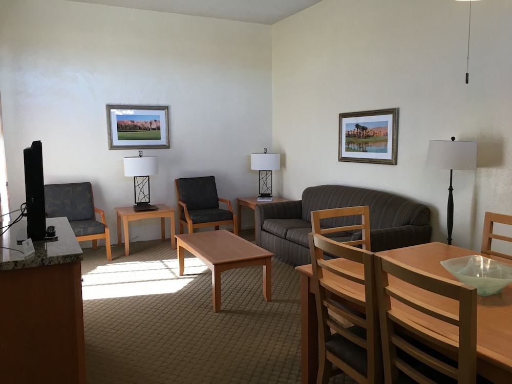 Vista Mirage Resort 58/93