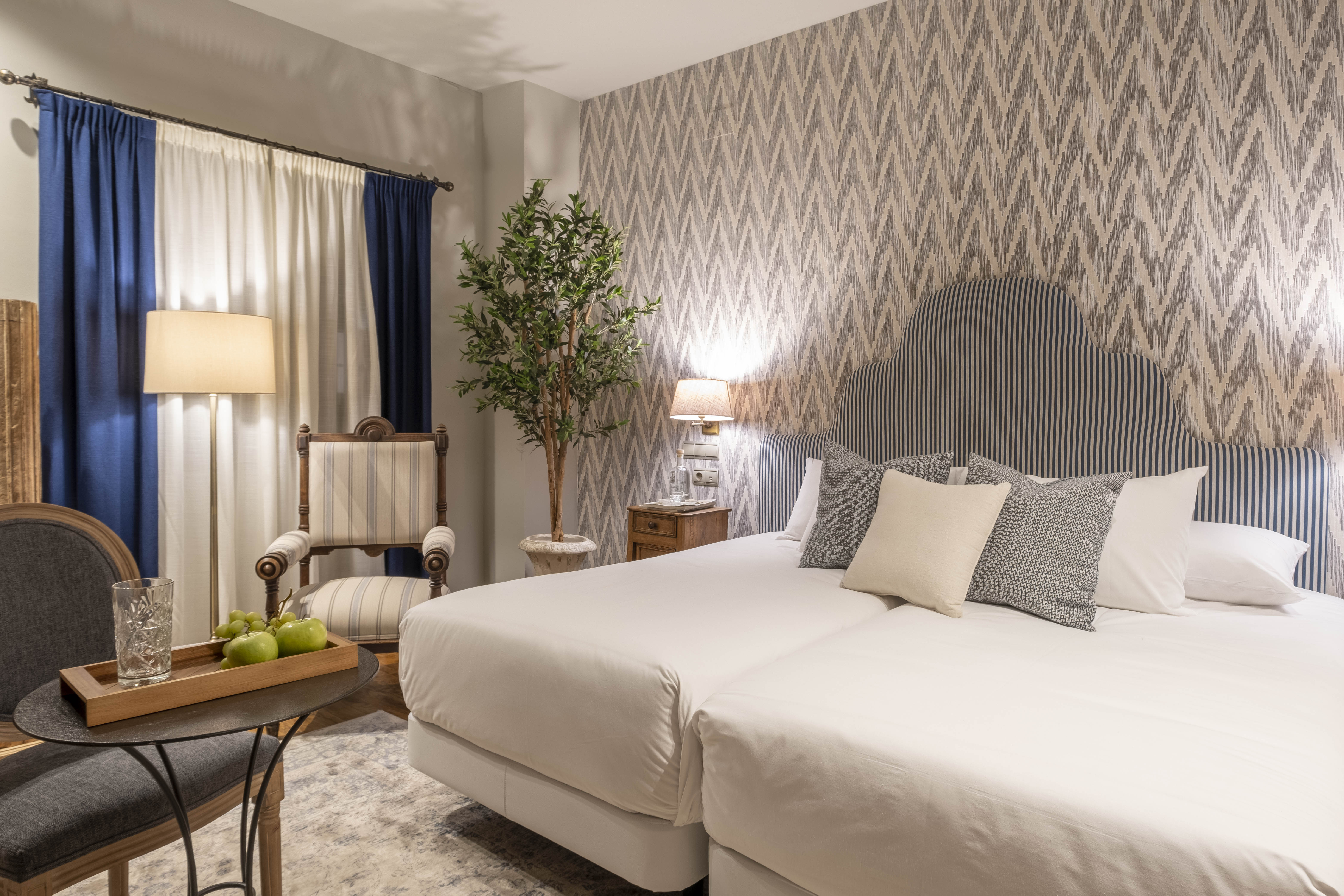 Inner, Double Bed